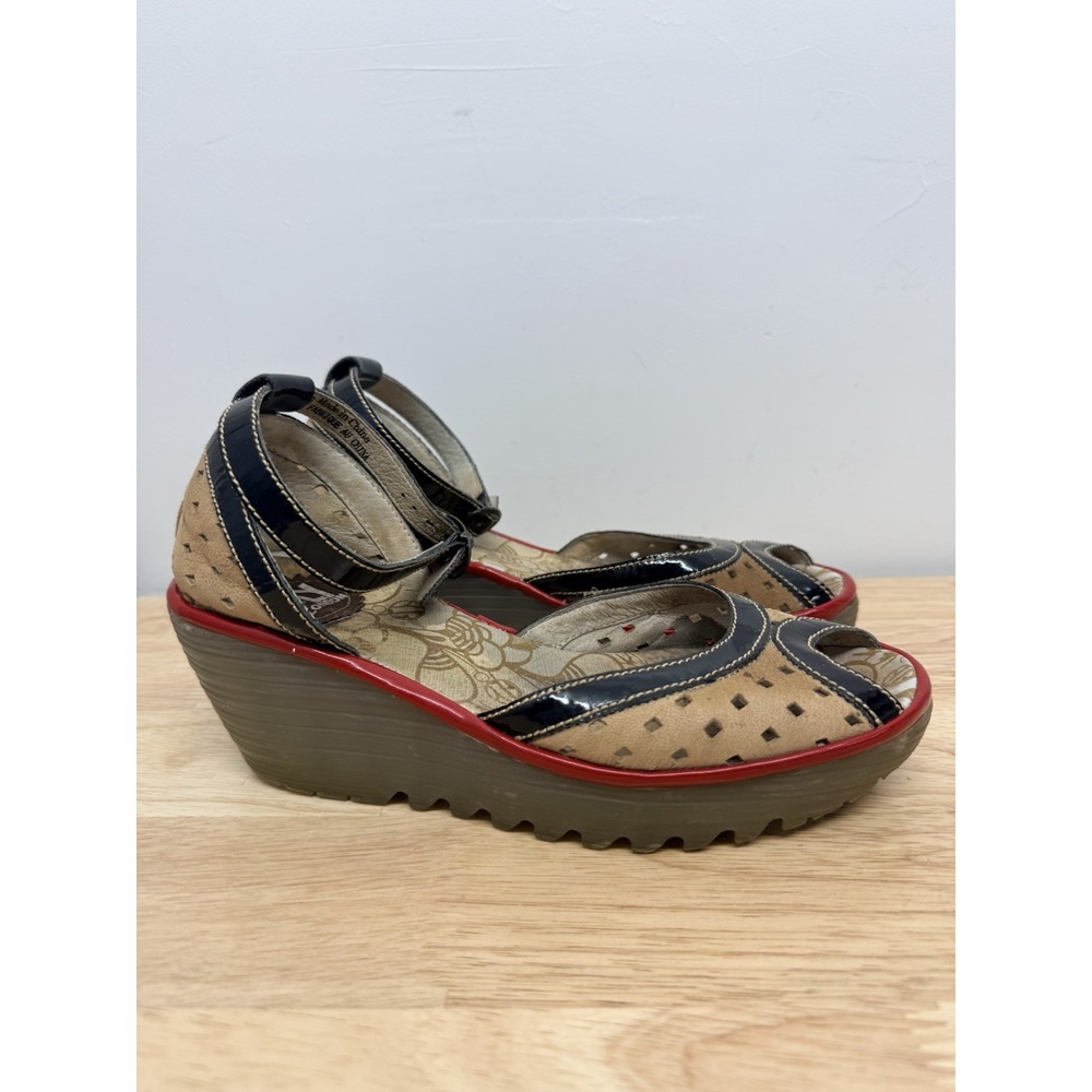 Fly London Ydel Wedge Sandals Womens 39 Tan Black Red Steampunk Platform